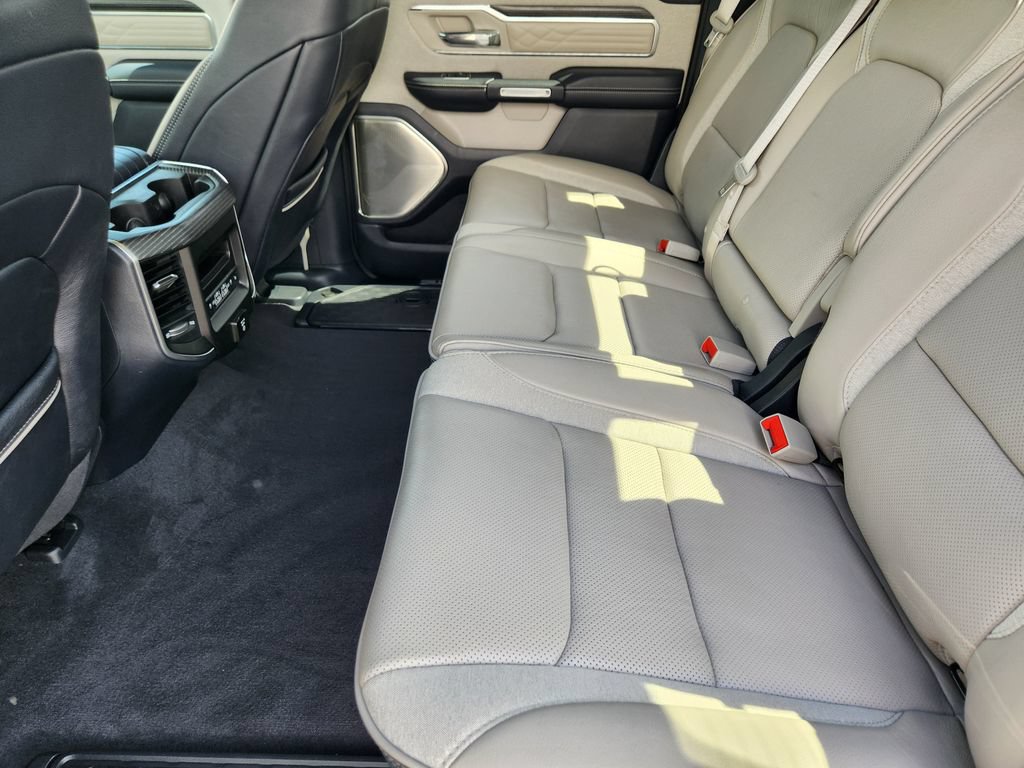 Used 2022 RAM 1500 Limited AWD/4WD image 19
