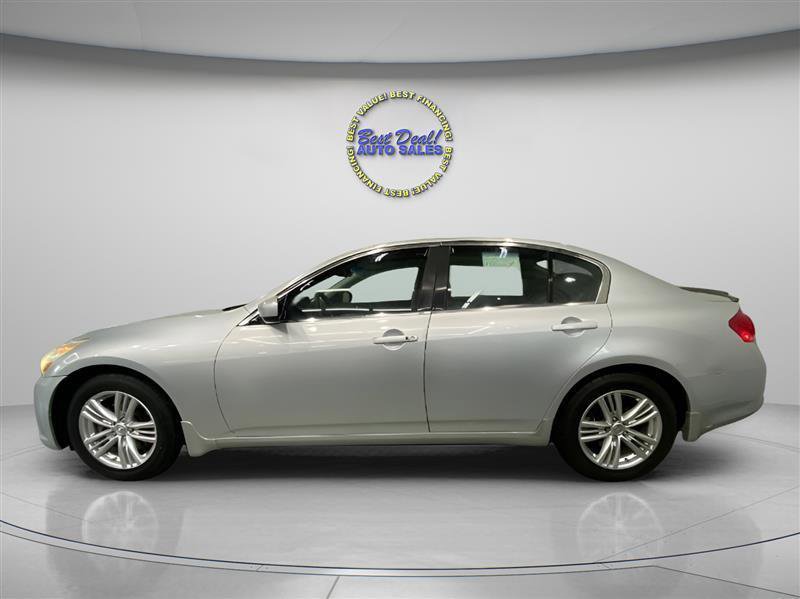 Used 2013 INFINITI G37 x w/ Premium Pkg AWD/4WD image 2
