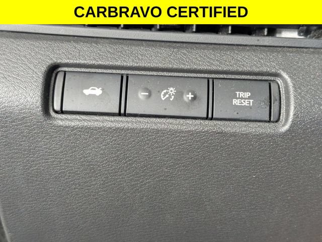Used 2025 Nissan Altima 2.5 SV FWD image 14