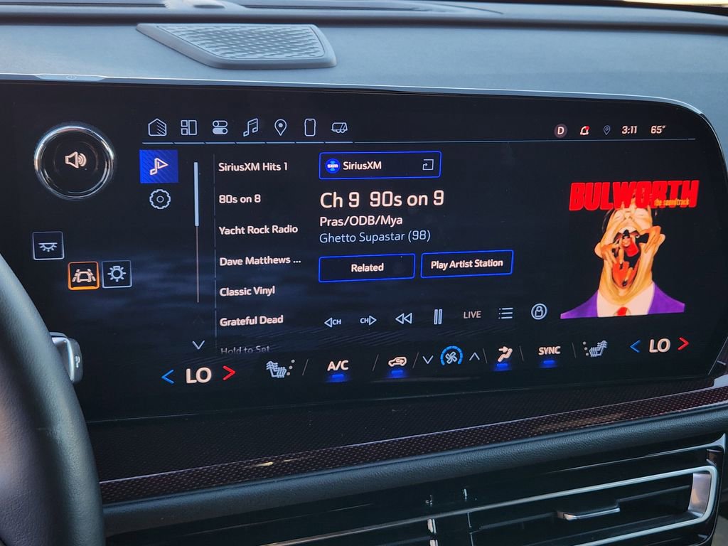 Used 2024 Chevrolet Traverse Z71 w/ Enhanced Driving Package image 18