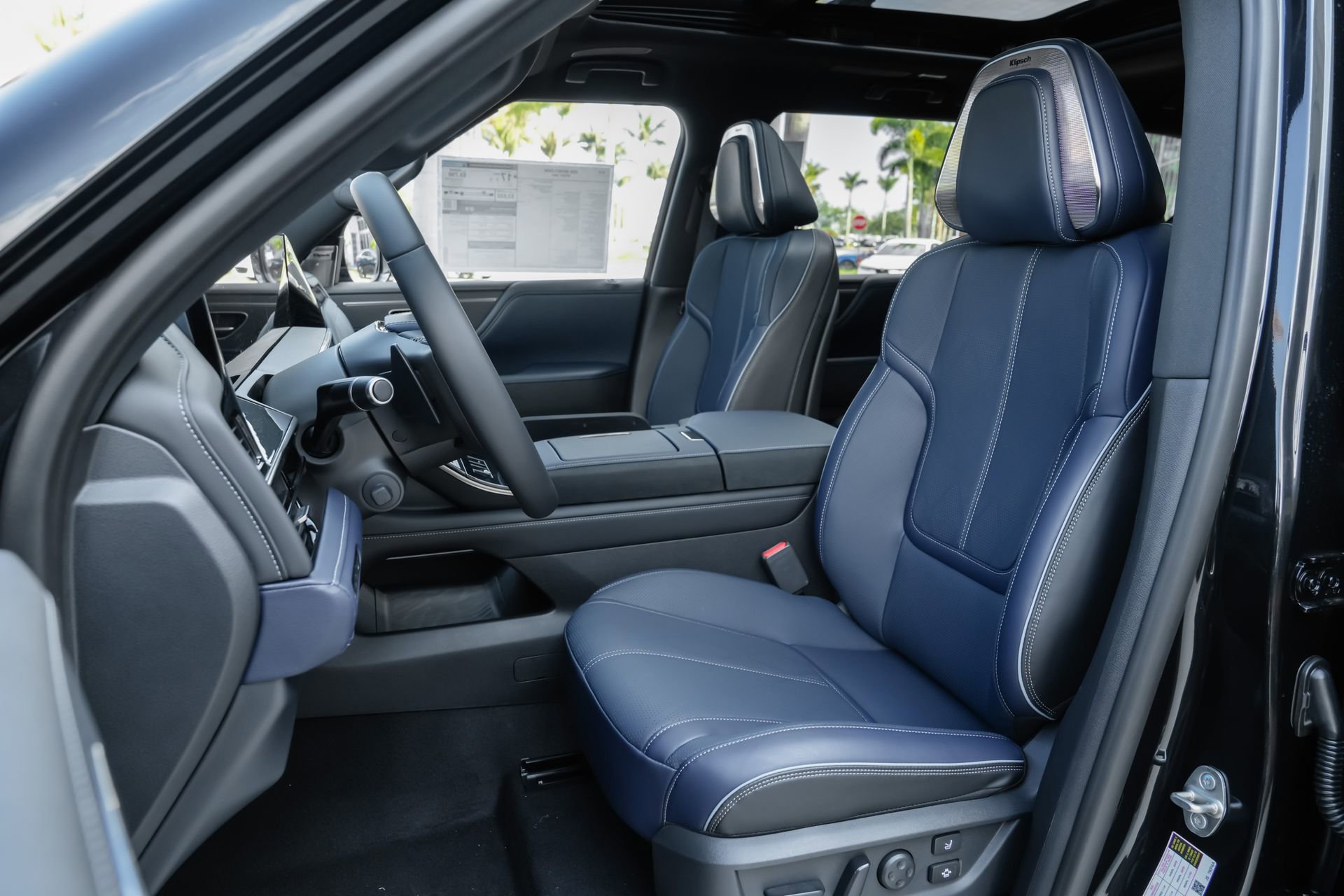 New 2026 INFINITI QX80 4WD w/ Sport Exterior Package image 8