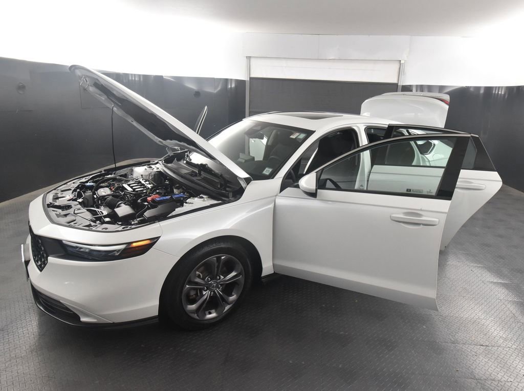 Used 2024 Honda Accord EX image 38