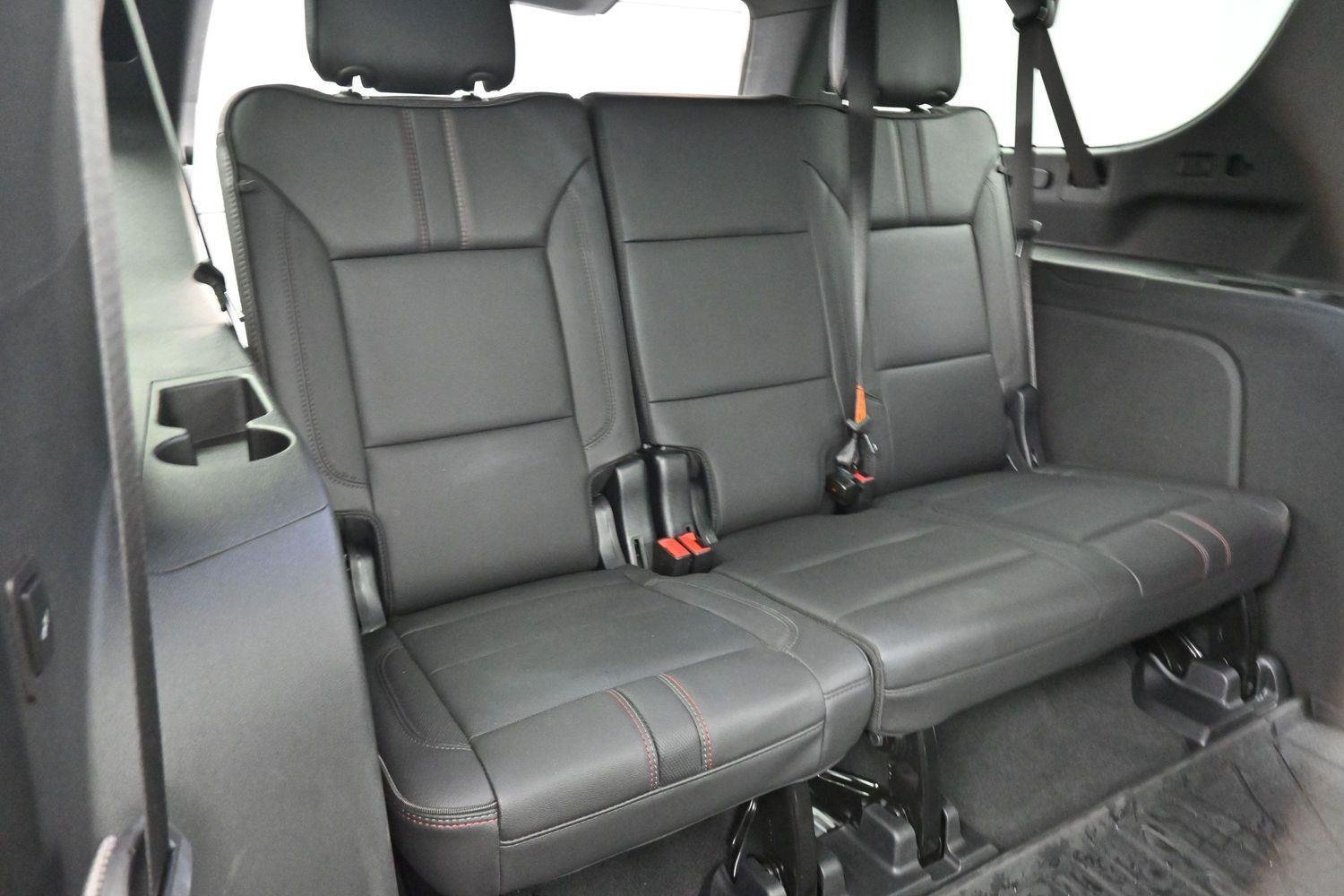 Used 2024 Chevrolet Suburban RST w/ Luxury Package AWD/4WD image 39