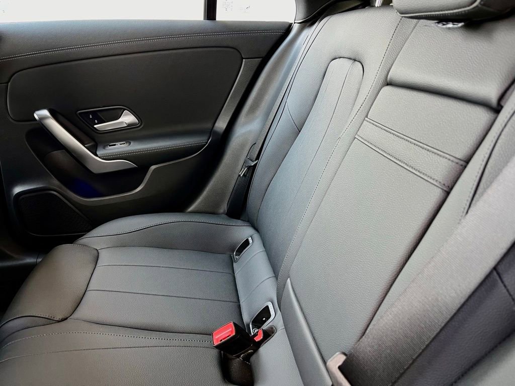 Certified 2025 Mercedes-Benz CLA 250 4MATIC image 46