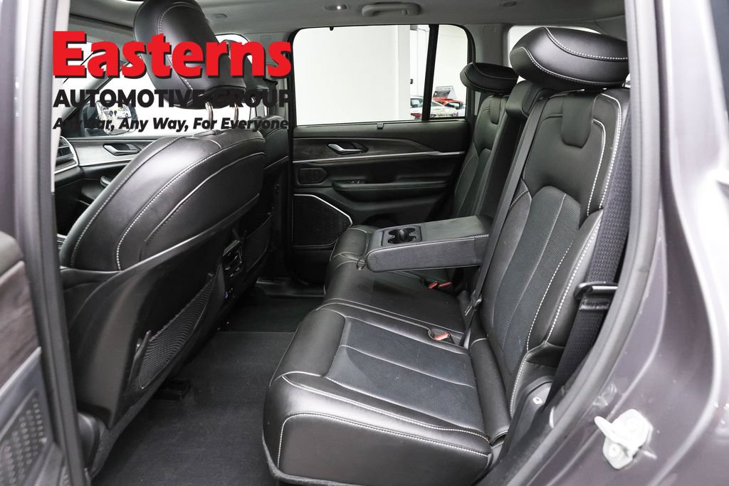 Used 2022 Jeep Grand Cherokee Limited 4xe w/ Luxury Tech Group II AWD/4WD image 24