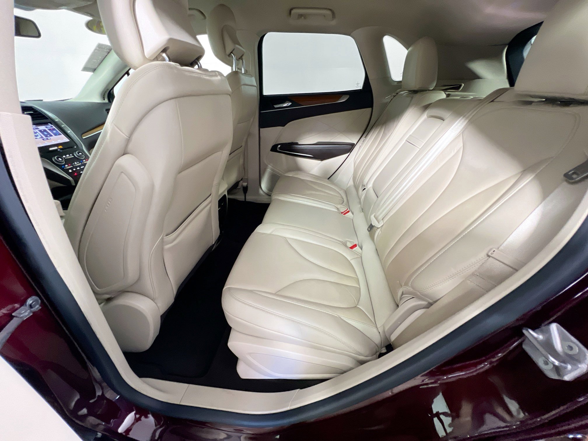 Used 2019 Lincoln MKC Select w/ Select Plus Package image 29