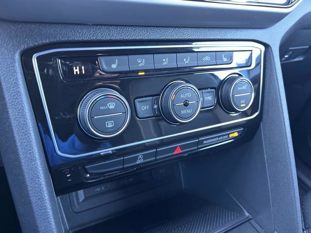 Used 2022 Volkswagen Atlas Cross Sport SE image 35