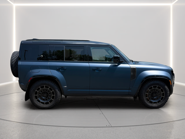 Certified 2026 Land Rover Defender 110 OCTA AWD/4WD image 11