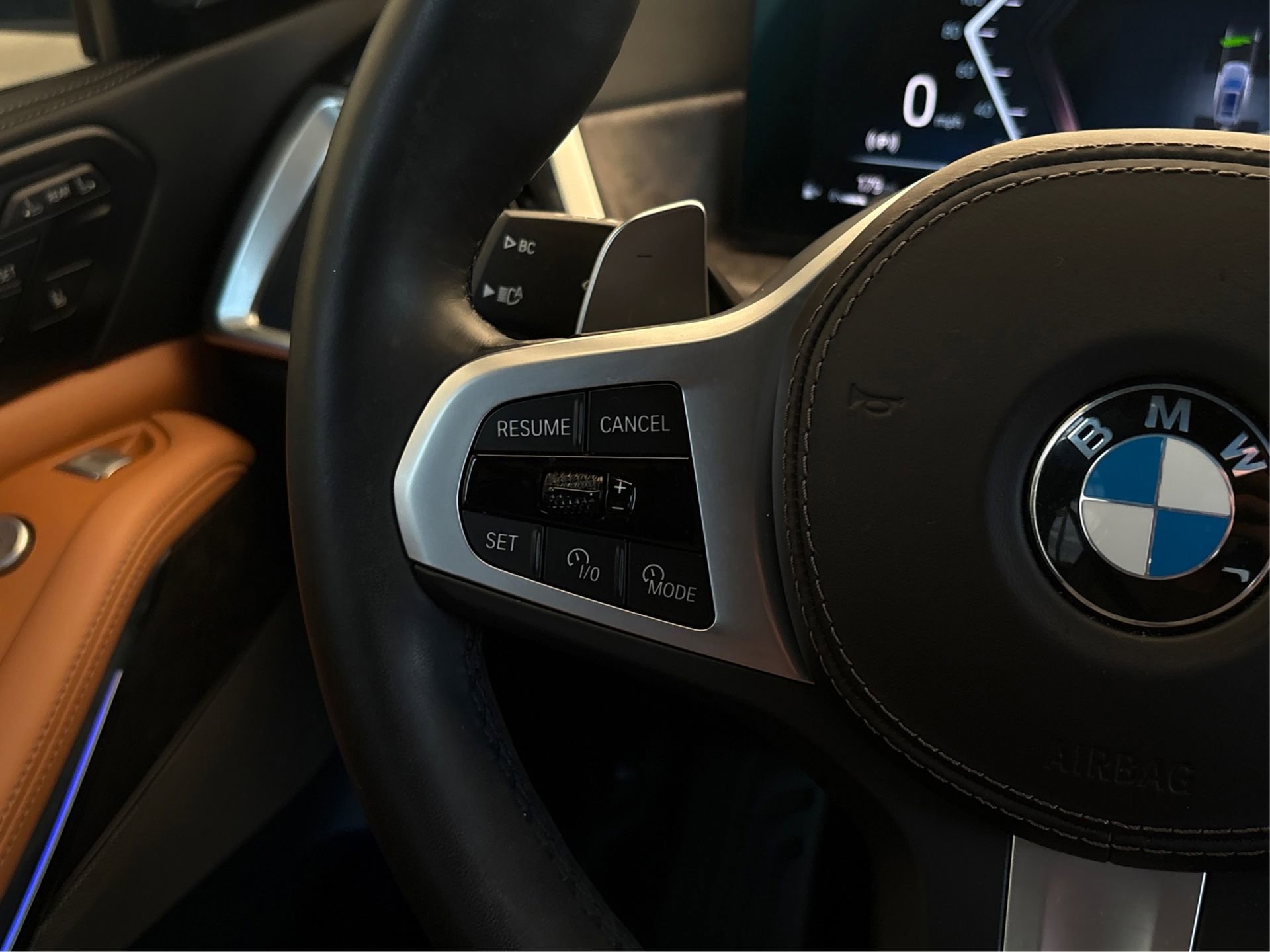 Used 2025 BMW X7 xDrive40i w/ M Sport Package AWD/4WD image 27