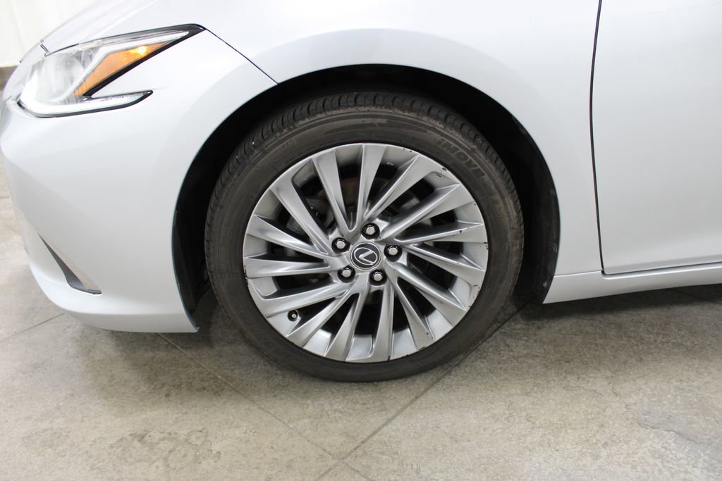 Used 2020 Lexus ES 350 Luxury image 31