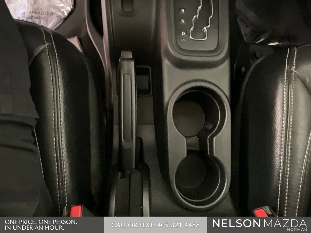 Used 2016 Jeep Wrangler Unlimited Rubicon image 38