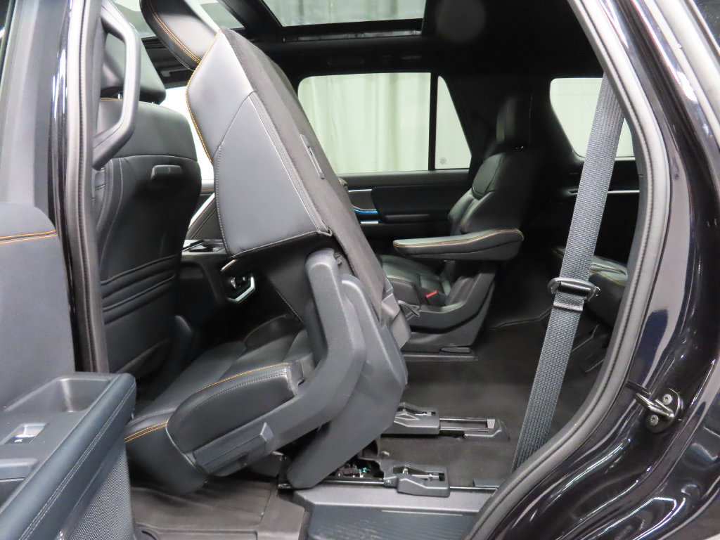 Used 2025 Ford Expedition Tremor AWD/4WD image 56