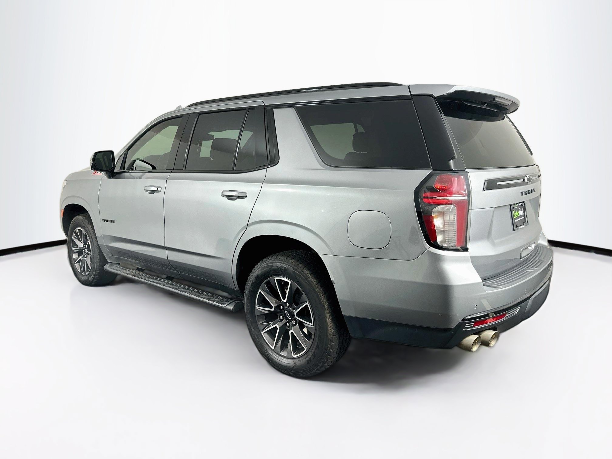 Used 2023 Chevrolet Tahoe Z71 w/ Z71 Off-Road Package AWD/4WD image 5