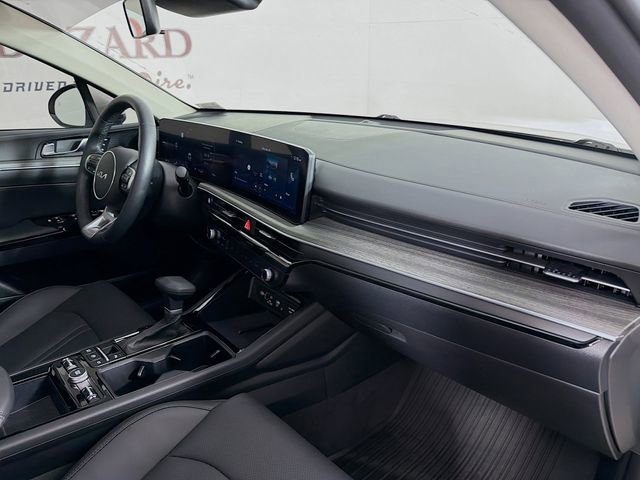 Used 2025 Kia K5 EX FWD image 36