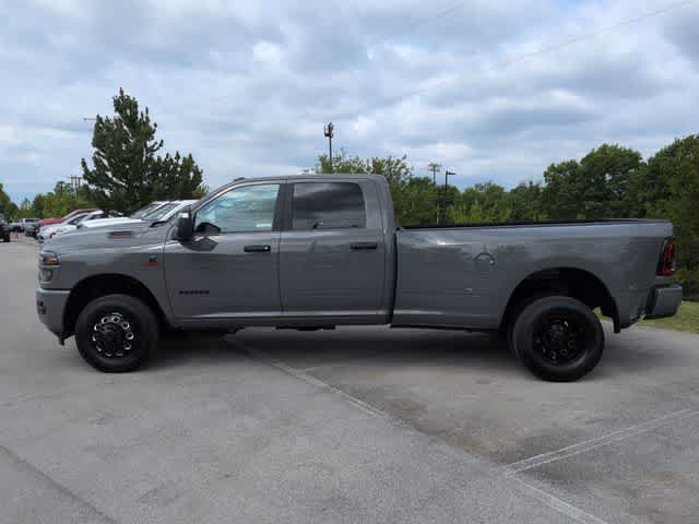 New 2026 RAM 3500 Big Horn AWD/4WD image 5