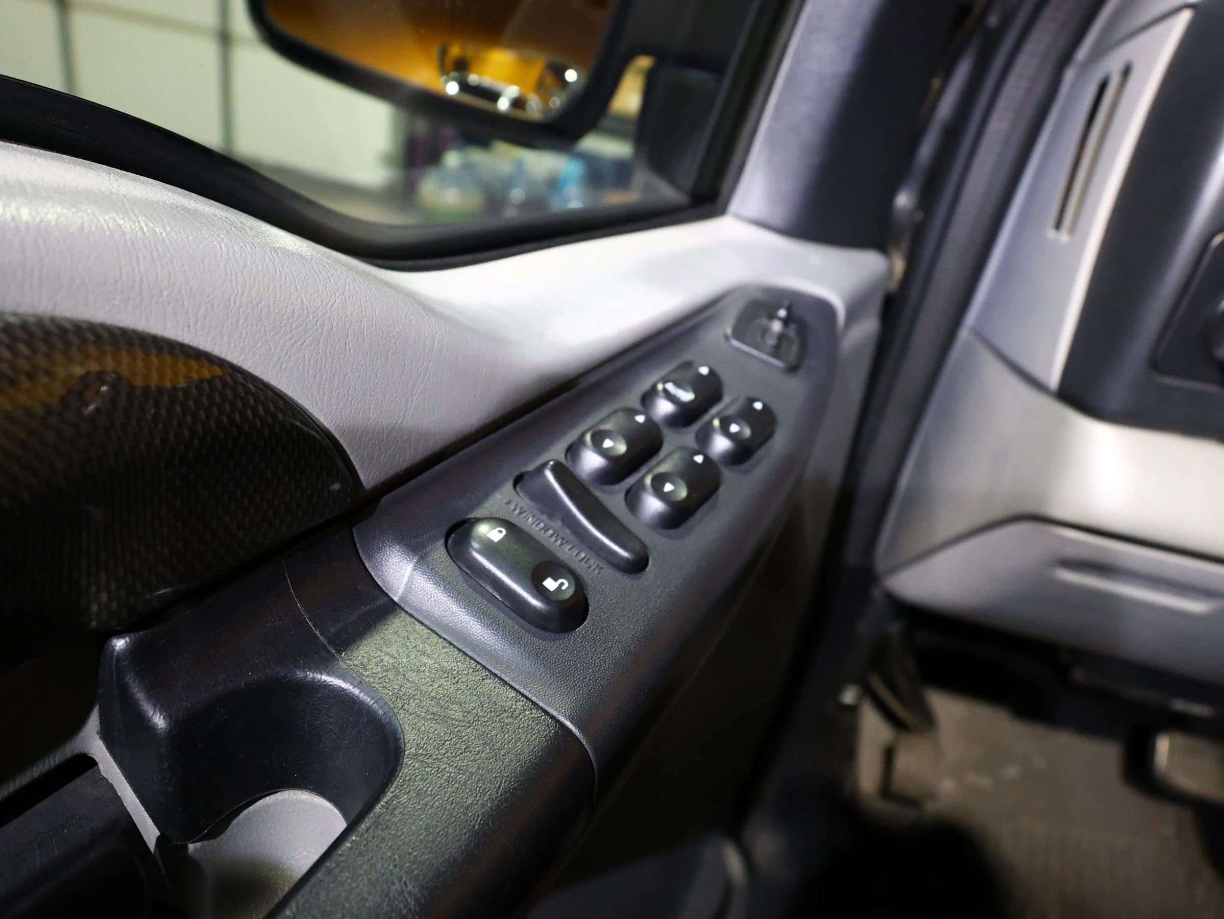 Used 2003 Ford F350 XLT image 50