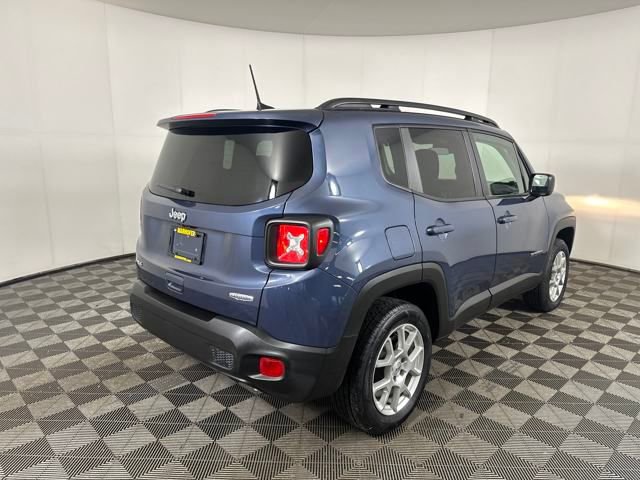 Used 2022 Jeep Renegade Latitude image 3