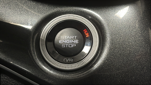 Used 2021 Jeep Grand Cherokee L Laredo w/ Luxury Tech Group I AWD/4WD image 33