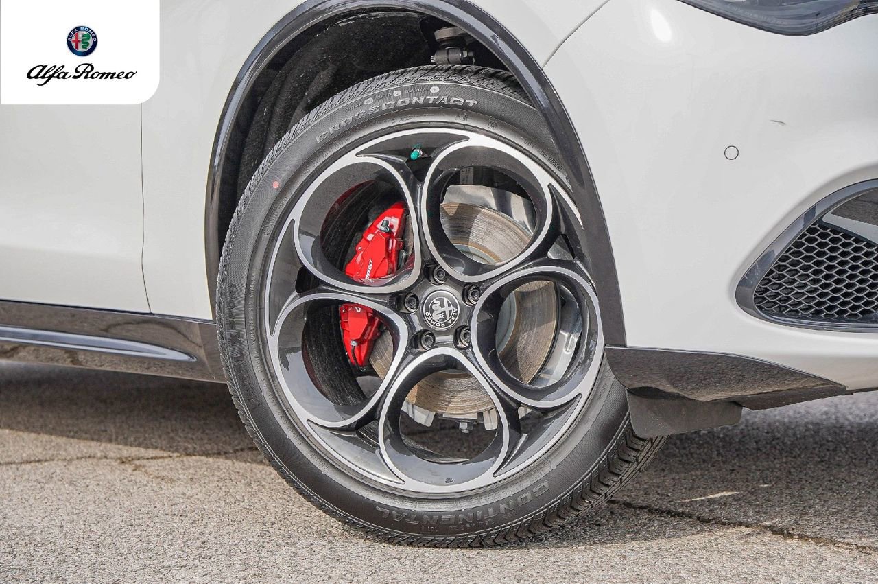 New 2025 Alfa Romeo Stelvio Sprint w/ Veloce Package image 2