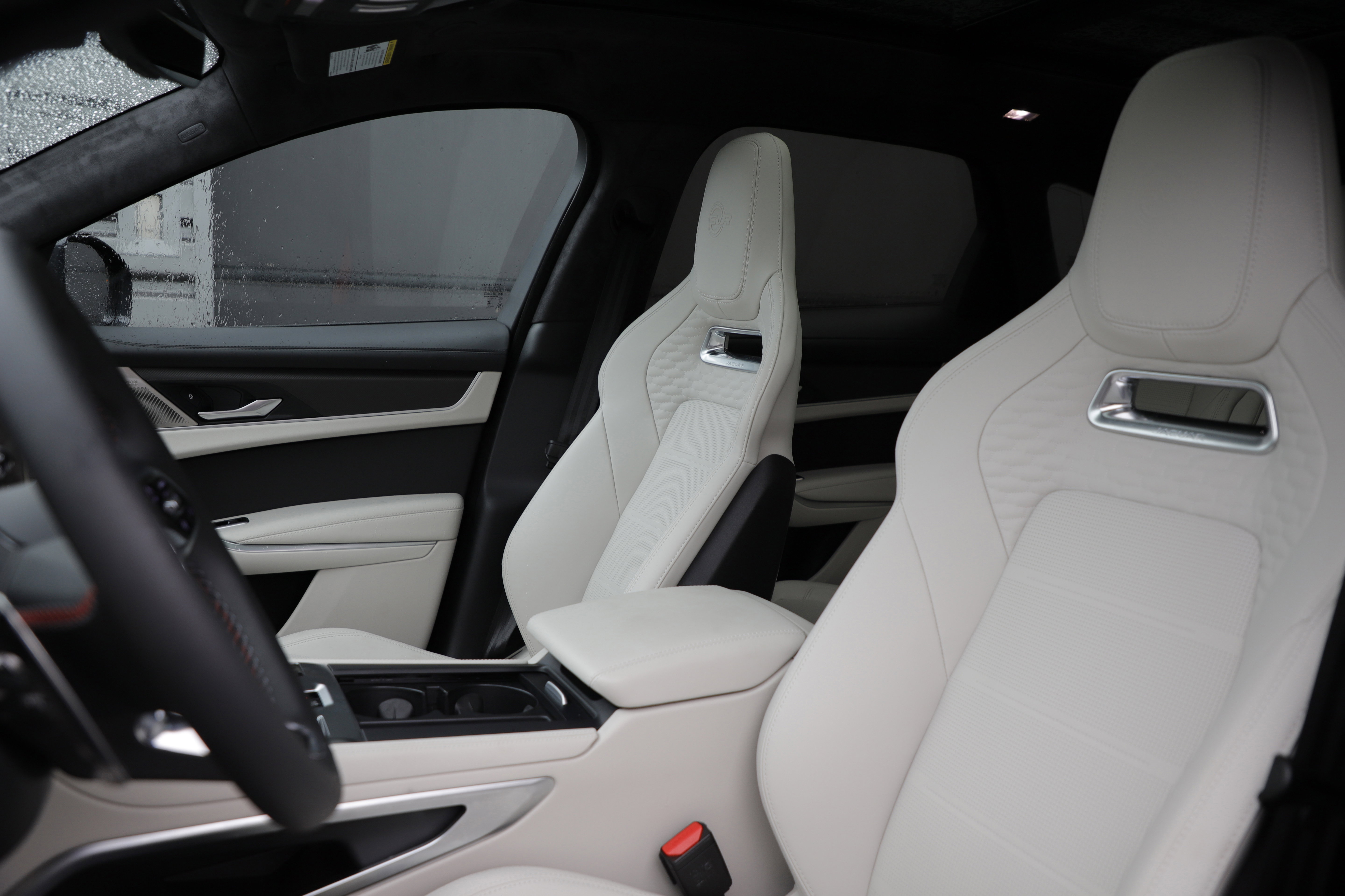 New 2026 Jaguar F-PACE SVR image 16