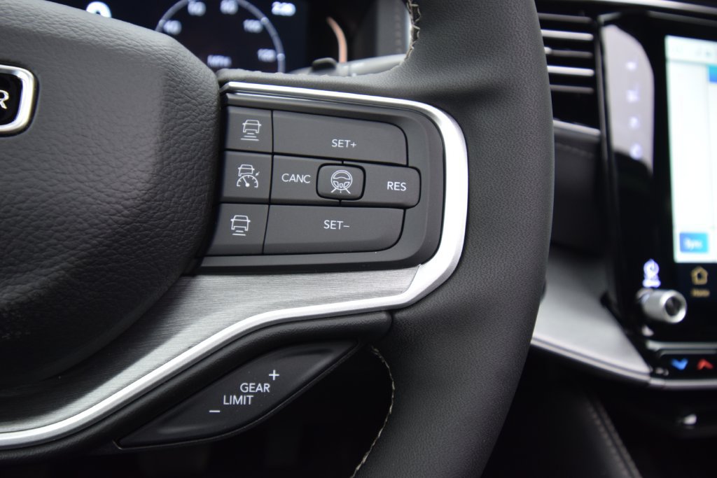 New 2026 Jeep Grand Wagoneer Limited AWD/4WD image 28
