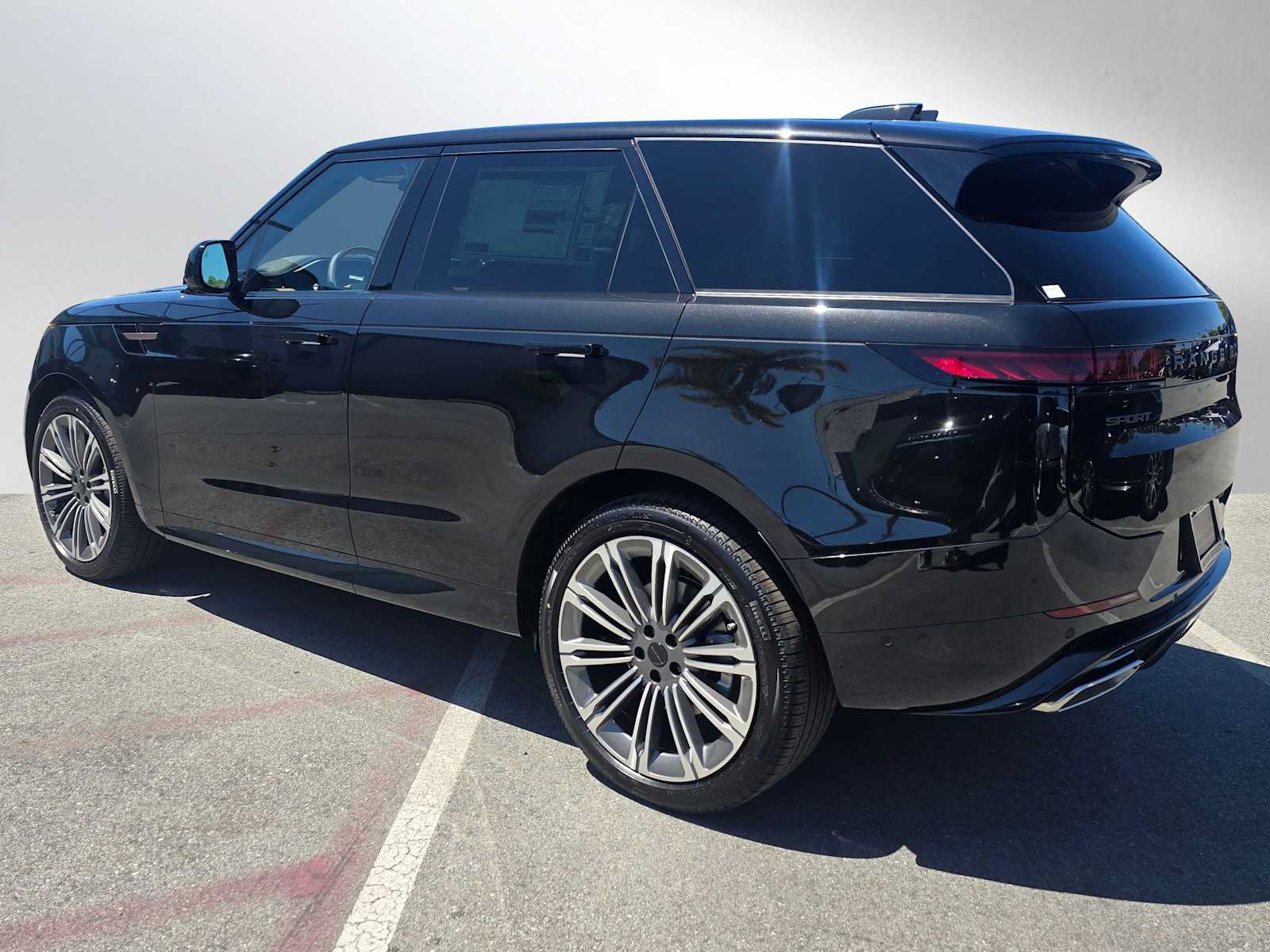 New 2026 Land Rover Range Rover Sport Dynamic SE AWD/4WD image 3
