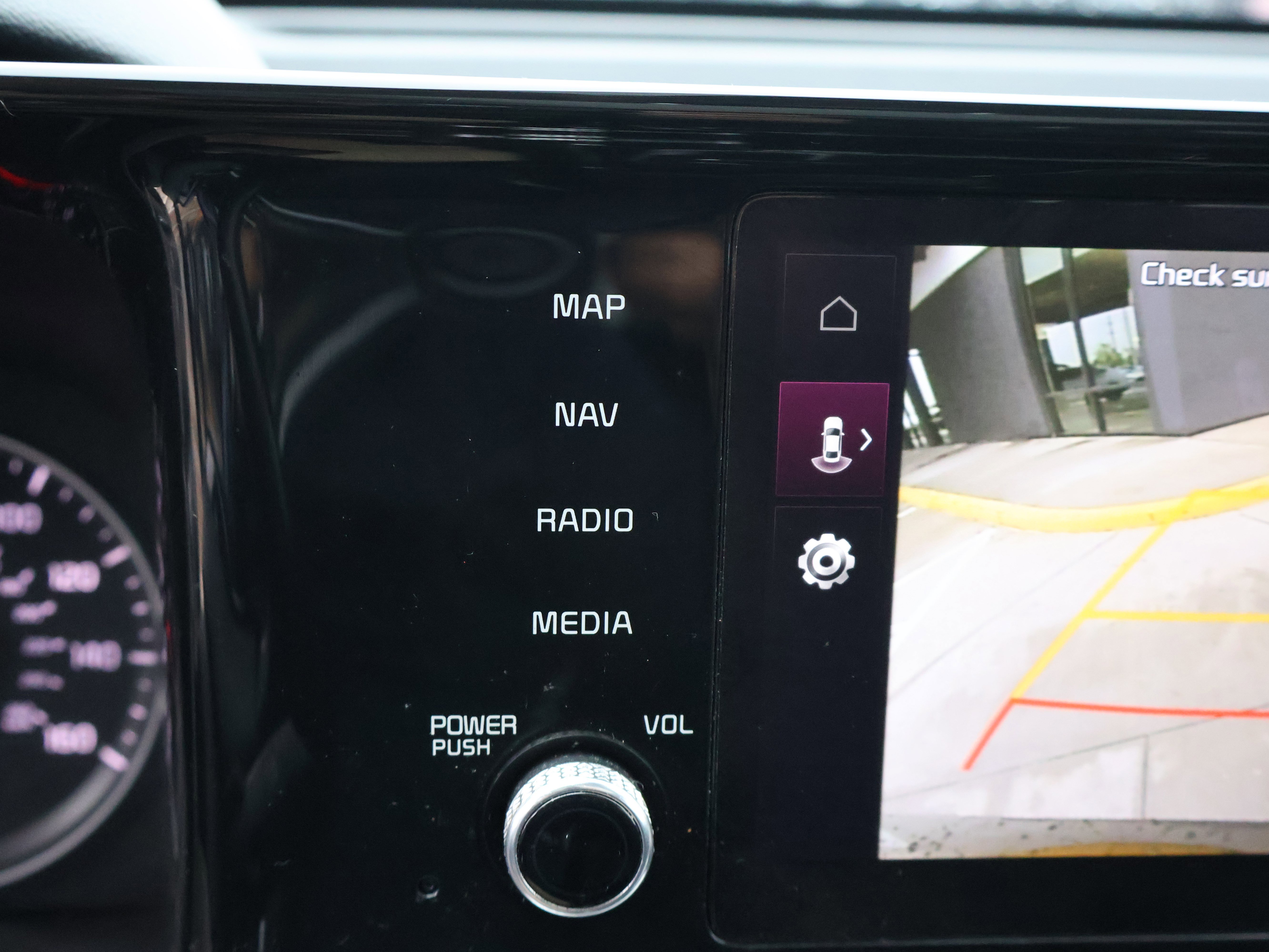 Used 2023 Kia Sorento X-Line EX image 28