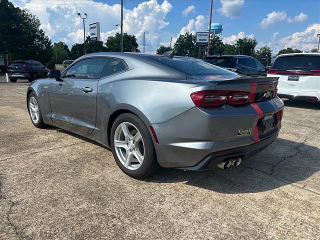 Used 2020 Chevrolet Camaro LT w/ Technology Package image 3