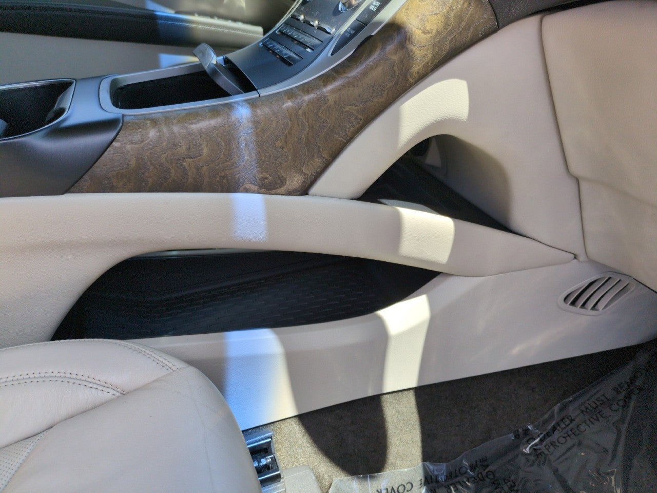 Used 2017 Lincoln MKX Select w/ Select Plus Package FWD image 49