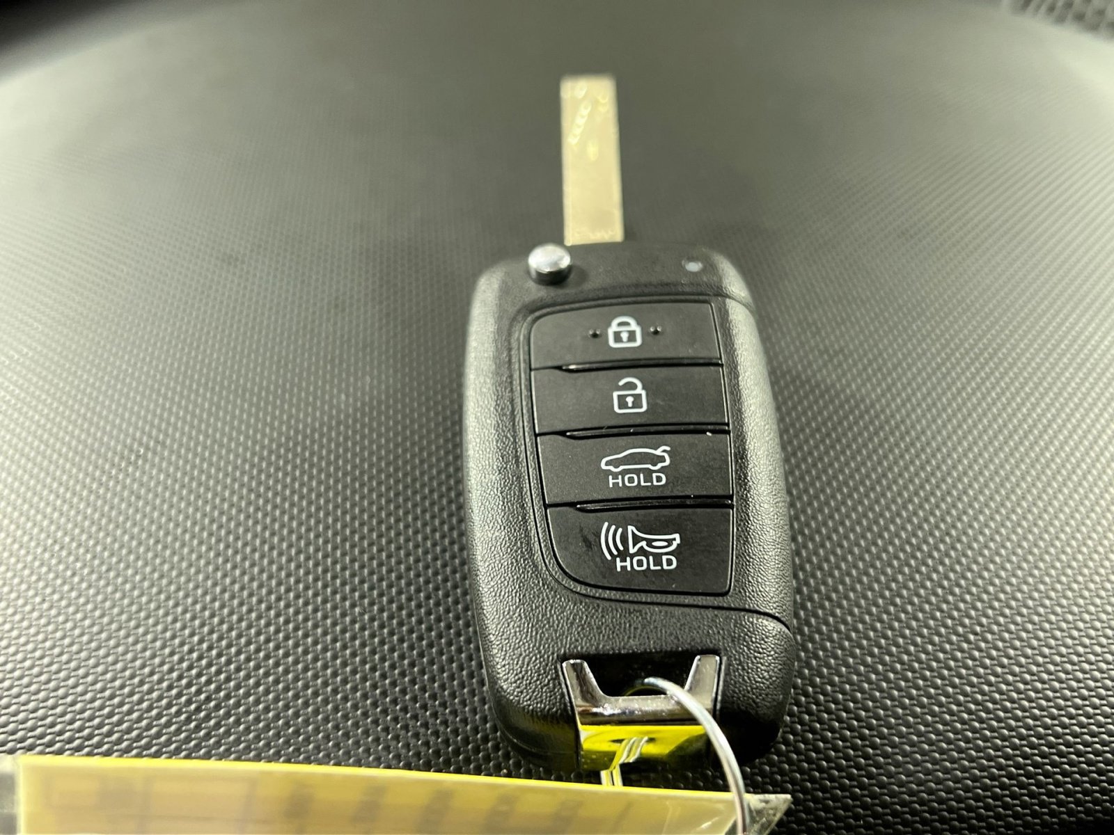 Used 2024 Hyundai Elantra SE image 28