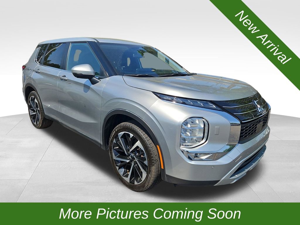 Used 2024 Mitsubishi Outlander SE Black Edition AWD/4WD image 1