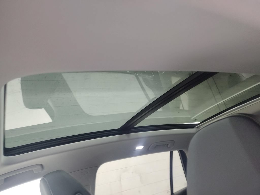New 2026 Volkswagen Tiguan SE AWD/4WD image 23