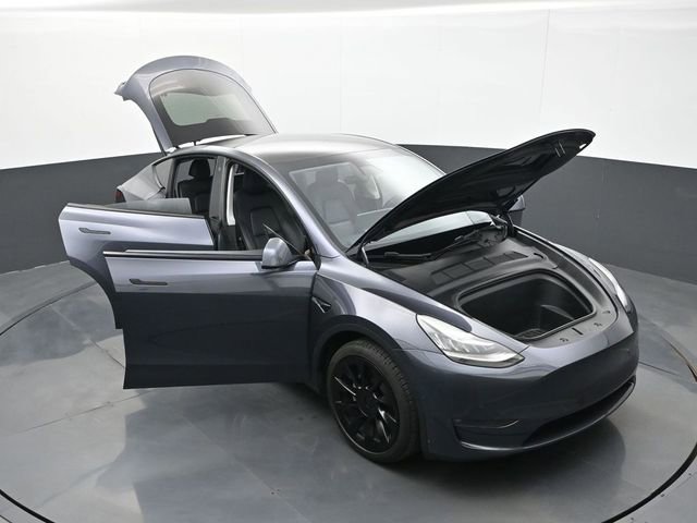 Used 2021 Tesla Model Y Long Range image 31