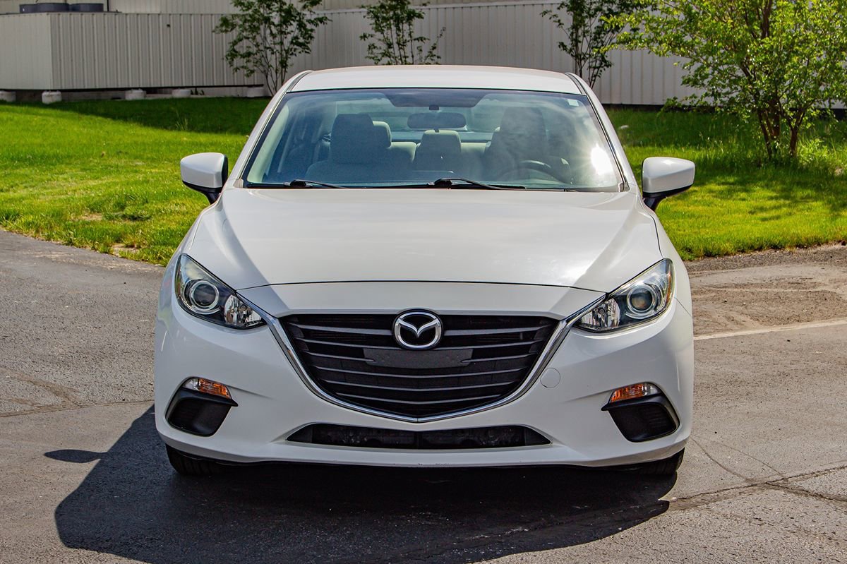 Used 2016 MAZDA MAZDA3 i Sport FWD image 2