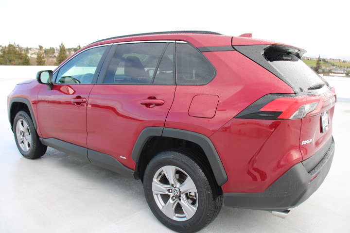 Certified 2025 Toyota RAV4 LE image 5