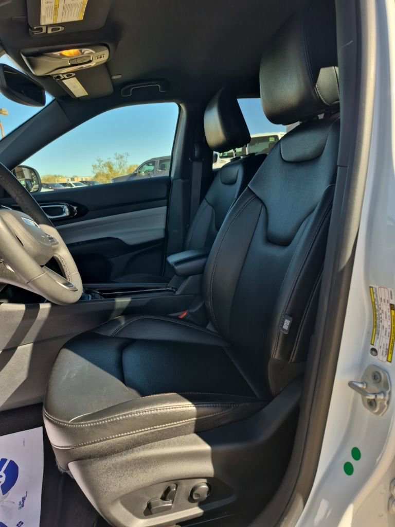 Used 2024 Jeep Compass Limited AWD/4WD image 21