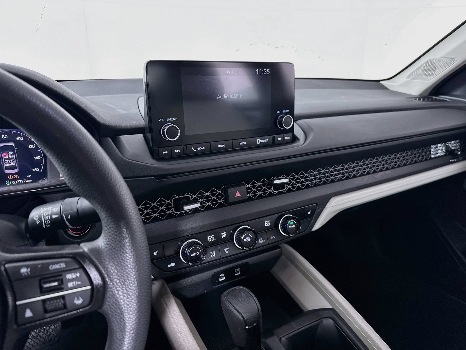 Certified 2023 Honda Accord EX image 15