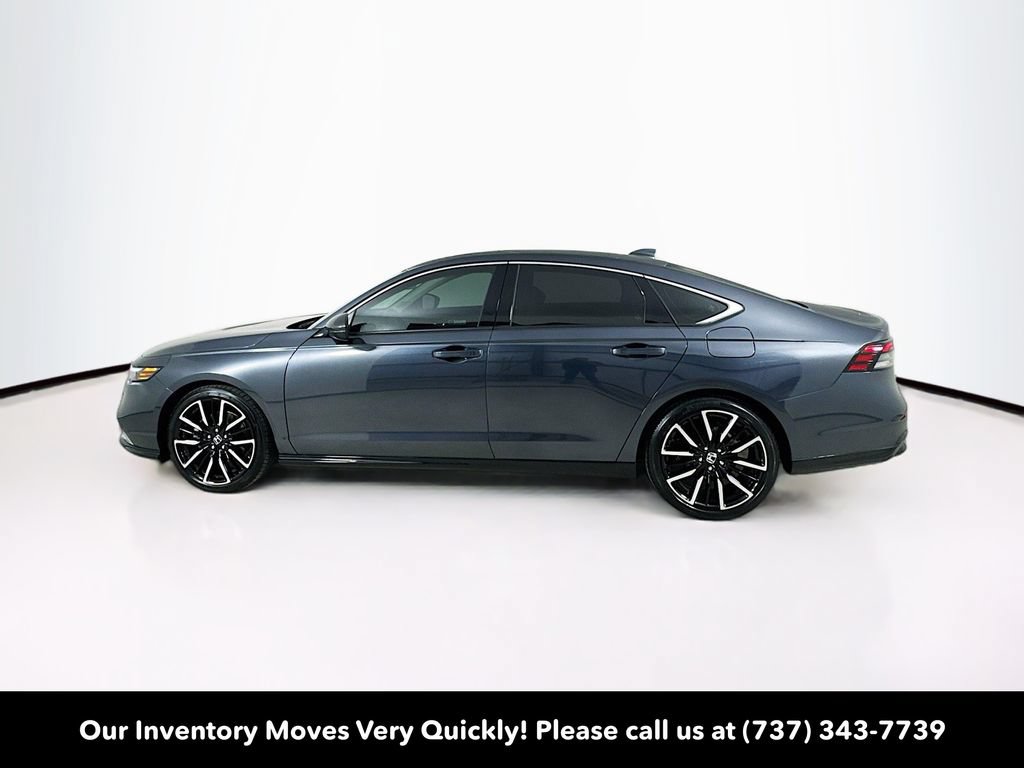 Used 2025 Honda Accord Touring image 4