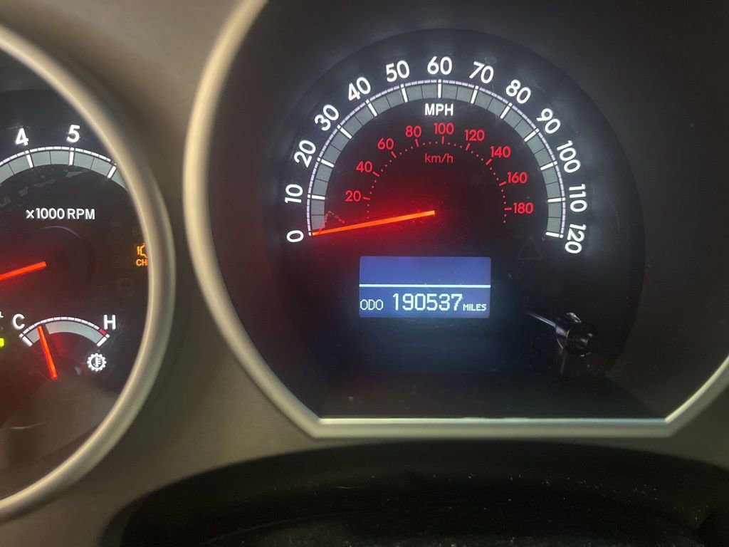 Used 2014 Toyota Sequoia Platinum image 5