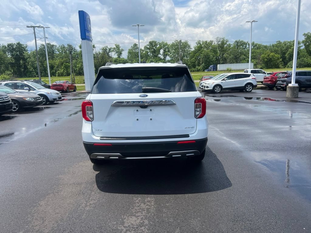 Used 2021 Ford Explorer XLT w/ Equipment Group 202A AWD/4WD image 5
