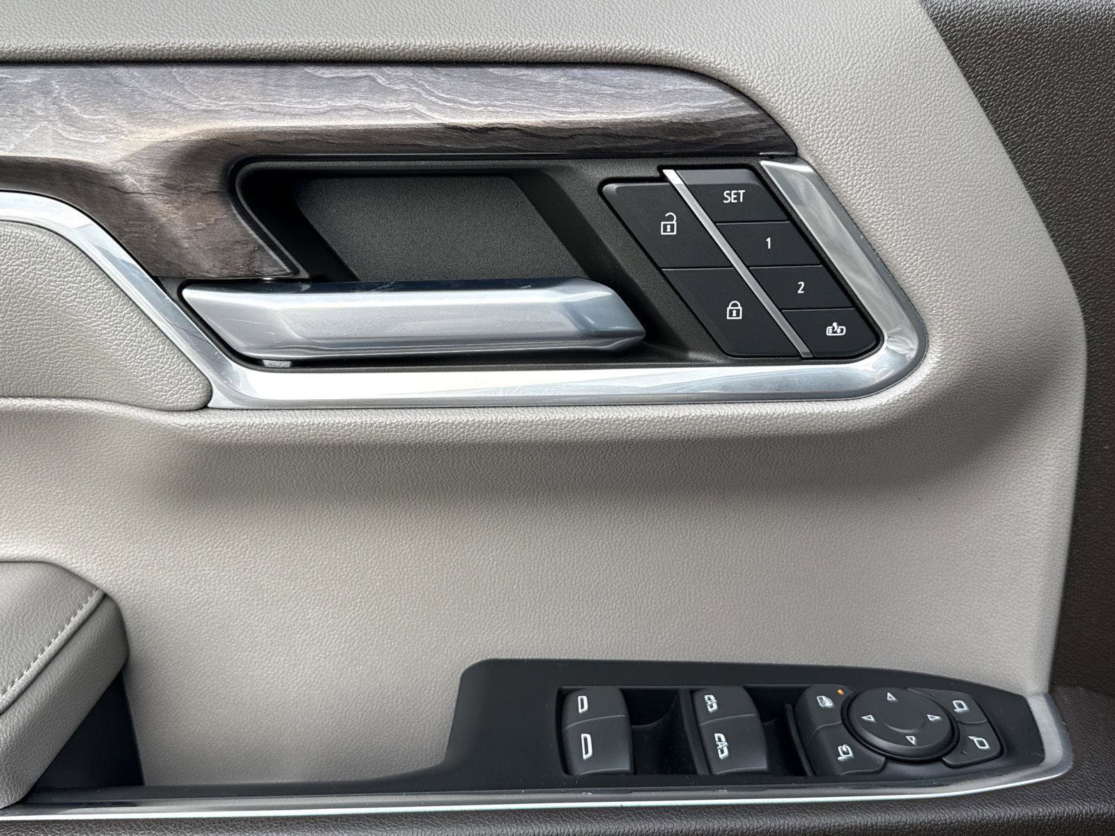 Used 2023 Chevrolet Silverado 1500 LTZ w/ Z71 Off-Road Package image 17