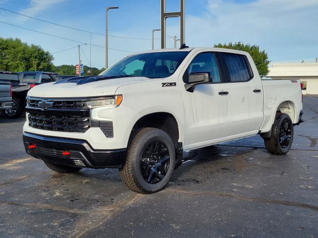 New 2026 Chevrolet Silverado 1500 LT Trail Boss w/ LPO, Dark Essentials Package AWD/4WD image 4