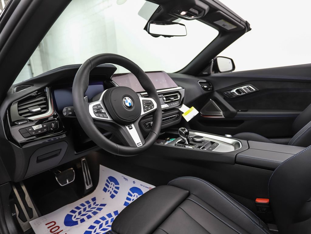 New 2026 BMW Z4 M40i RWD image 10
