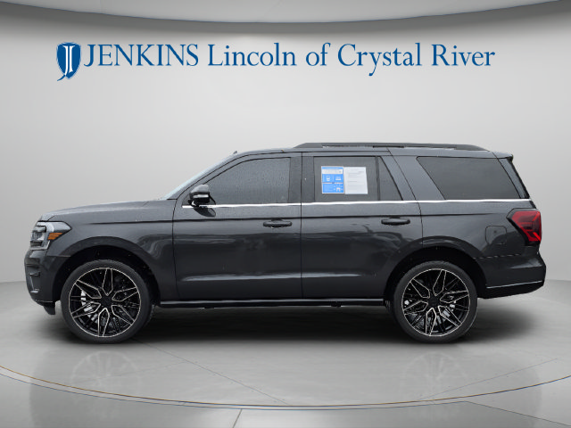 Used 2022 Ford Expedition Limited AWD/4WD image 11