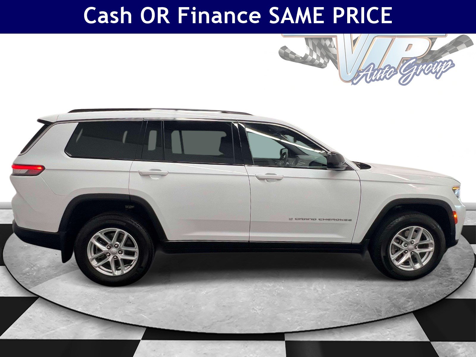Used 2025 Jeep Grand Cherokee L Laredo AWD/4WD image 7