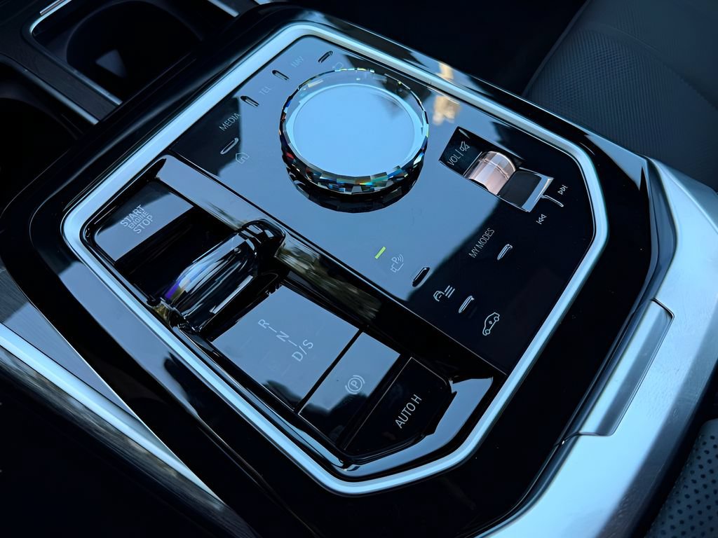 New 2026 BMW 740i w/ Executive Package RWD image 18