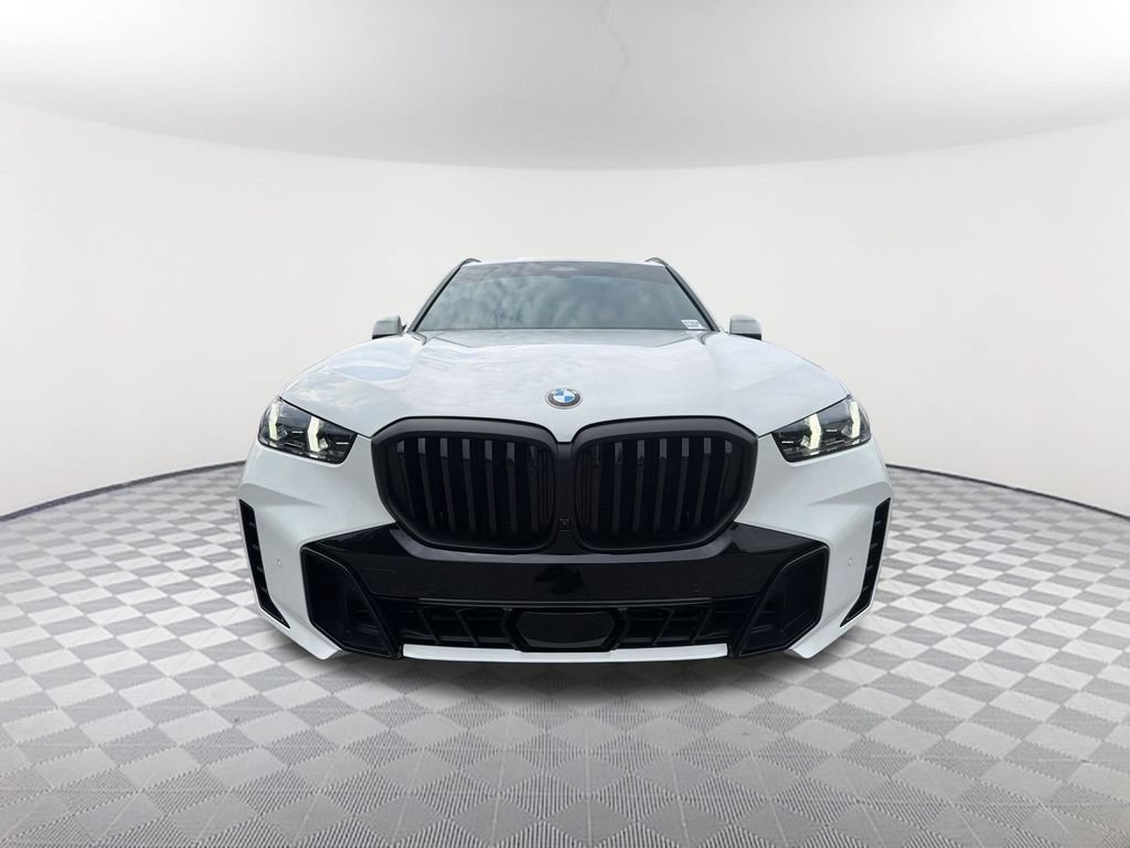 Used 2026 BMW X5 sDrive40i w/ M Sport Package RWD image 2