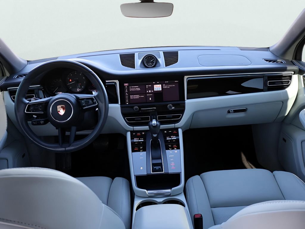 Certified 2024 Porsche Macan image 19