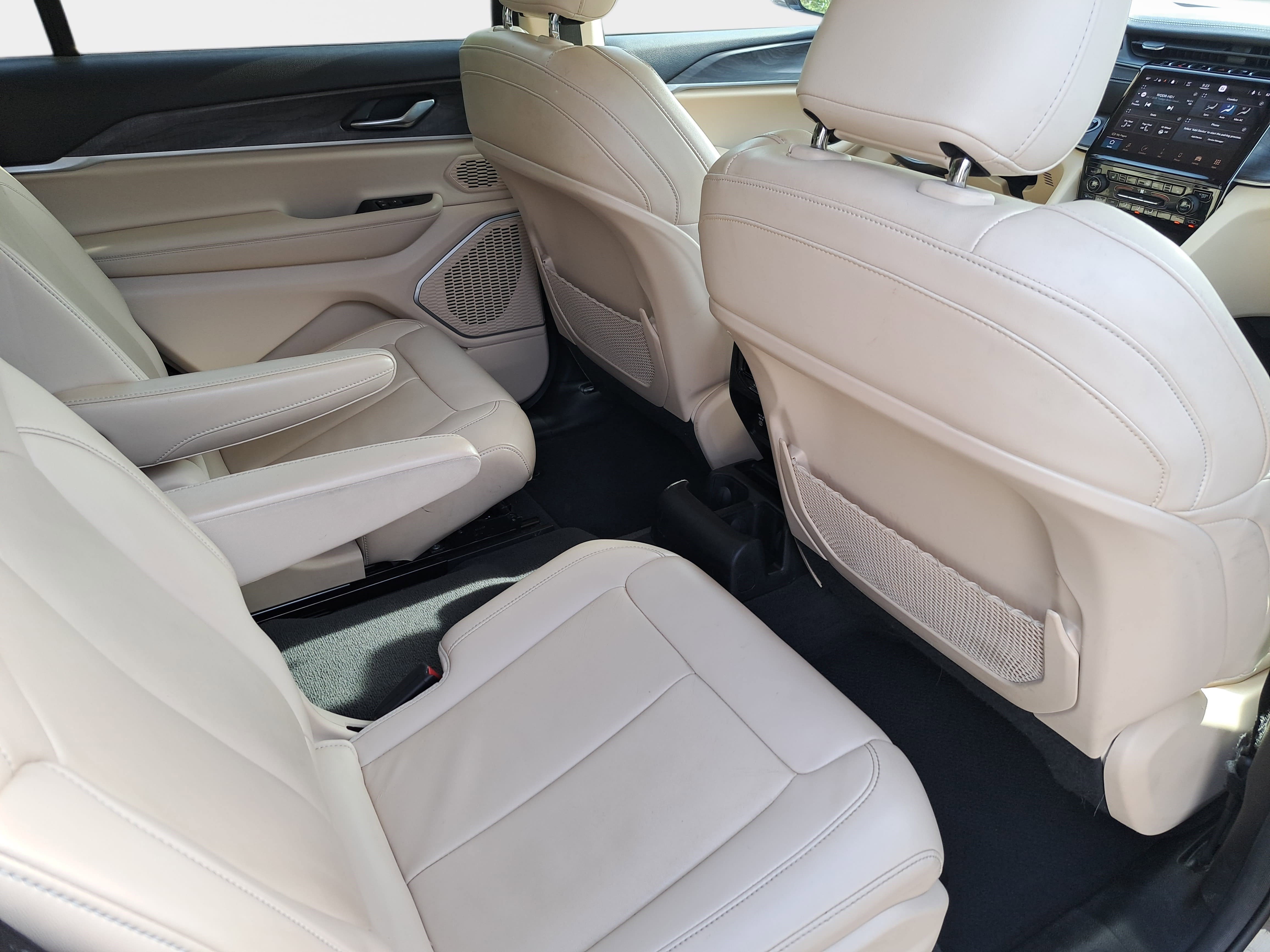 Used 2021 Jeep Grand Cherokee L Limited image 11