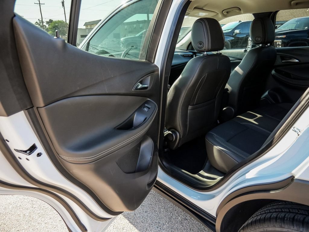 Used 2025 Buick Encore GX Preferred FWD image 20